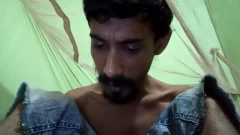 interne8famous online show from 7, 11, 2025