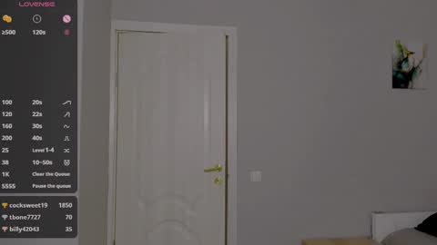 Snapshot of internetsexplorer chatting on 18, 2, 2025 Bernadette Join online show from 18, 2, 2025