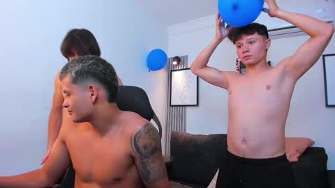 Snapshot of interracial_wallen chatting on 18, 9, 2025 Damian Sam Jack Daniel and James online show from 18, 9, 2025