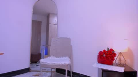 Snapshot of intime_zone chatting on 16, 10, 2025 Pantyhose Queen online show from 16, 10, 2025