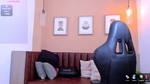 Snapshot of iori_21 chatting on 10, 12, 2024 iori online show from 10, 12, 2024