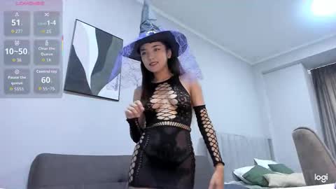 ira_shiratori online show from 31, 10, 2025