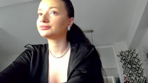 Ir s room online show from 11, 12, 2024