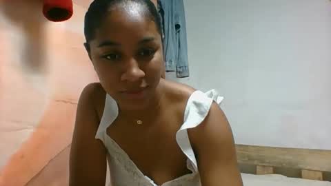 Snapshot of iriella2908 chatting on 30, 9, 2025 iriella2908 online show from 30, 9, 2025
