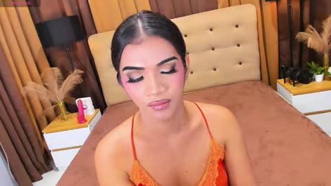 Snapshot of irina_woodshakylishxx chatting on 18, 12, 2025 IRINAA online show from 18, 12, 2025
