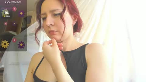 Snapshot of iris_crispy chatting on 18, 10, 2025 Iris online show from 18, 10, 2025