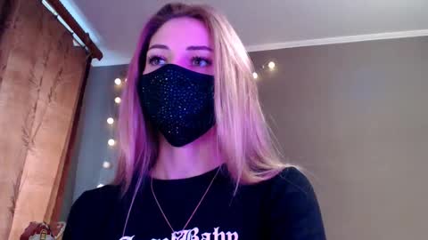 Lily online show from 21, 12, 2025