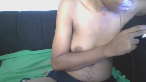 Snapshot of iris_love_2 chatting on 21, 1, 2025 iris_love_2 online show from 21, 1, 2025