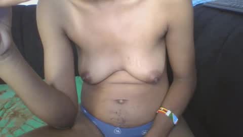 Snapshot of iris_love_2 chatting on 23, 1, 2025 iris_love_2 online show from 23, 1, 2025