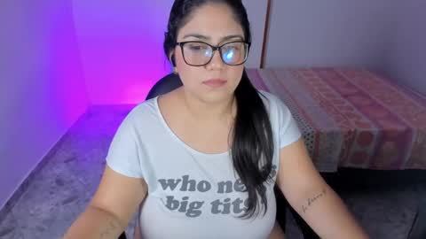 Snapshot of iris_torrez chatting on 18, 9, 2025 Iris online show from 18, 9, 2025