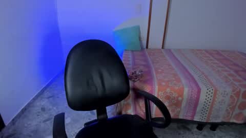 Snapshot of iris_torrez chatting on 23, 9, 2025 Iris online show from 23, 9, 2025