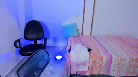 Snapshot of iris_torrez chatting on 25, 9, 2025 Iris online show from 25, 9, 2025