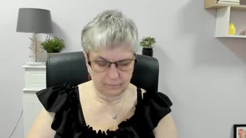 I R I S online show from 18, 5, 2026