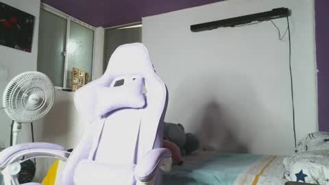 Camilla online show from 8, 2, 2025