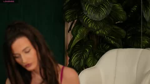 Snapshot of irisnightshade chatting on 14, 10, 2025 Maria online show from 14, 10, 2025