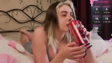 I am Cutie Iris3 online show from 21, 9, 2025