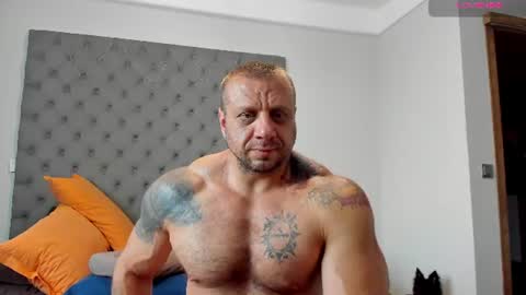 Snapshot of ironhulk22 chatting on 4, 7, 2026 ironhulk22 online show from 4, 7, 2026