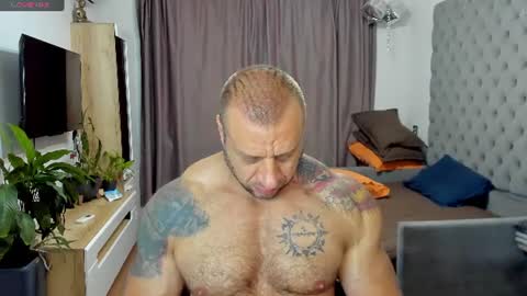 Snapshot of ironhulk22 chatting on 15, 7, 2026 ironhulk22 online show from 15, 7, 2026