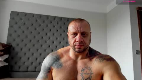 Snapshot of ironhulk22 chatting on 26, 7, 2026 ironhulk22 online show from 26, 7, 2026