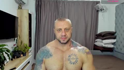 Snapshot of ironhulk22 chatting on 1, 8, 2026 ironhulk22 online show from 1, 8, 2026