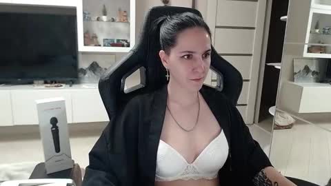 Snapshot of irwi_tomboy chatting on 15, 12, 2024 Irwi Tomboy online show from 15, 12, 2024