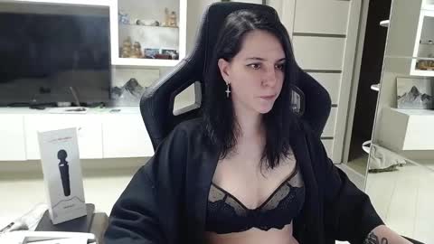 Snapshot of irwi_tomboy chatting on 12, 1, 2025 Irwi Tomboy online show from 12, 1, 2025