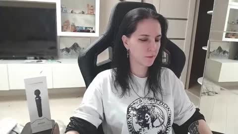 Snapshot of irwi_tomboy chatting on 21, 2, 2025 Irwi Tomboy online show from 21, 2, 2025