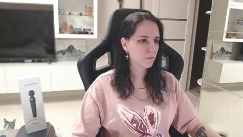 Snapshot of irwi_tomboy chatting on 6, 3, 2025 Irwi Tomboy online show from 6, 3, 2025