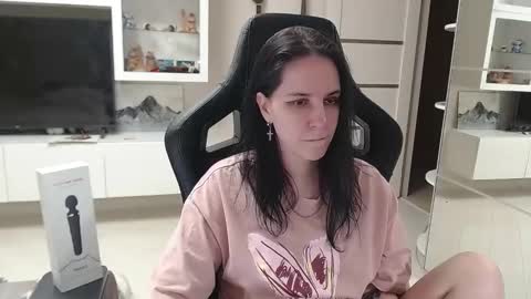 Snapshot of irwi_tomboy chatting on 7, 3, 2025 Irwi Tomboy online show from 7, 3, 2025