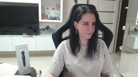 Snapshot of irwi_tomboy chatting on 10, 3, 2025 Irwi Tomboy online show from 10, 3, 2025