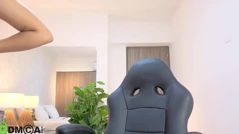 Snapshot of isa__cute chatting on 25, 11, 2025 ISA online show from 25, 11, 2025