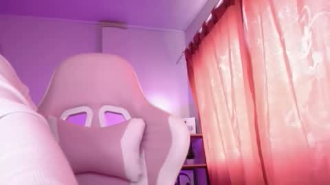 Snapshot of isa_emeralds chatting on 14, 11, 2025 Isabella online show from 14, 11, 2025