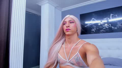 Snapshot of isa_lancaster chatting on 2, 2, 2025 Isa Lancaster online show from 2, 2, 2025