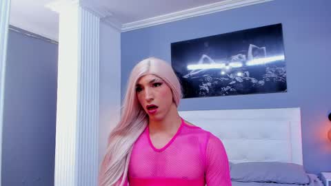 Snapshot of isa_lancaster chatting on 26, 2, 2025 Isa Lancaster online show from 26, 2, 2025