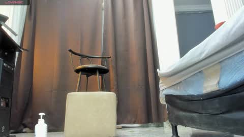 Snapshot of isa_lancaster chatting on 9, 3, 2025 Isa Lancaster online show from 9, 3, 2025