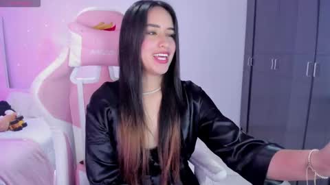 Snapshot of isaa_diamond chatting on 19, 10, 2025 isaa_diamond online show from 19, 10, 2025