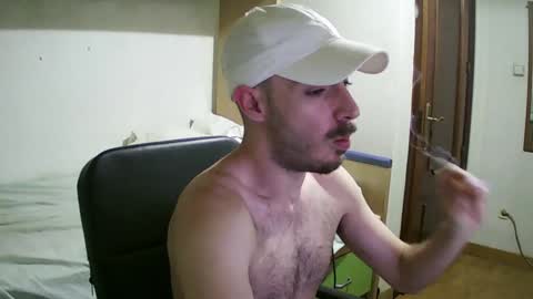 Snapshot of isaac99c chatting on 5, 1, 2025 Isaac99c online show from 5, 1, 2025