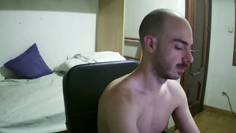 Snapshot of isaac99c chatting on 12, 1, 2025 Isaac99c online show from 12, 1, 2025