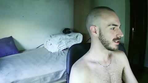 Snapshot of isaac99c chatting on 10, 9, 2025 Isaac99c online show from 10, 9, 2025