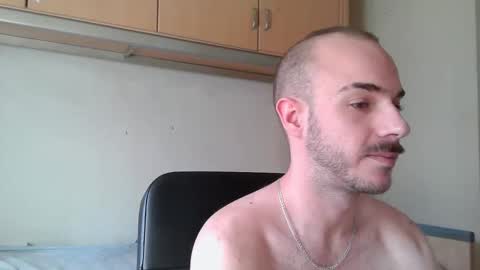 Snapshot of isaac99c chatting on 17, 10, 2025 Isaac99c online show from 17, 10, 2025