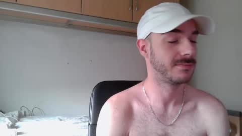 Snapshot of isaac99c chatting on 19, 10, 2025 Isaac99c online show from 19, 10, 2025