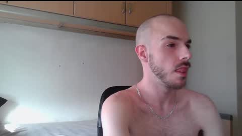 Snapshot of isaac99c chatting on 18, 3, 2026 Isaac99c online show from 18, 3, 2026