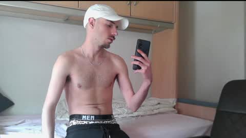 Snapshot of isaac99c chatting on 6, 5, 2026 Isaac99c online show from 6, 5, 2026