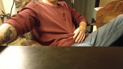 Snapshot of isaac_sheffield chatting on 8, 12, 2024 isaac online show from 8, 12, 2024