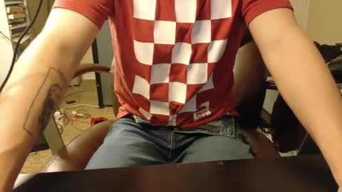 Snapshot of isaac_sheffield chatting on 13, 12, 2024 isaac online show from 13, 12, 2024