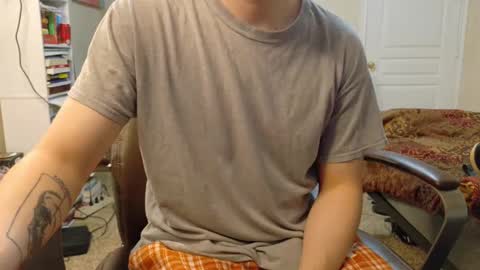 Snapshot of isaac_sheffield chatting on 15, 12, 2024 isaac online show from 15, 12, 2024
