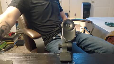Snapshot of isaac_sheffield chatting on 16, 12, 2024 isaac online show from 16, 12, 2024