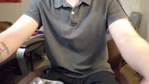 Snapshot of isaac_sheffield chatting on 23, 10, 2025 isaac online show from 23, 10, 2025