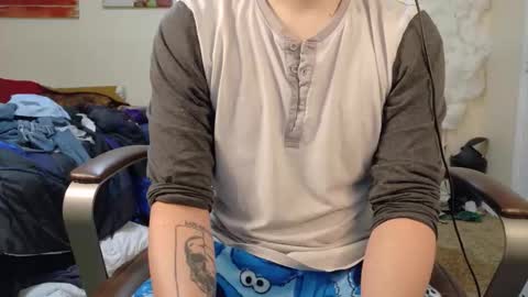 Snapshot of isaac_sheffield chatting on 2, 11, 2025 isaac online show from 2, 11, 2025