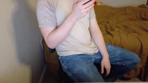 Snapshot of isaac_sheffield chatting on 25, 11, 2025 isaac online show from 25, 11, 2025